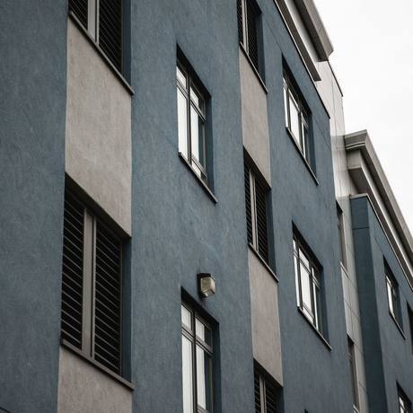 K-Rend grey: shades & weathering