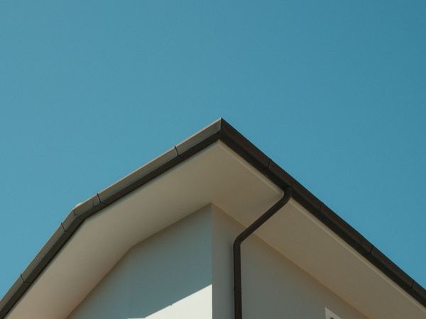 Acrylic thin-coat render on a UK home