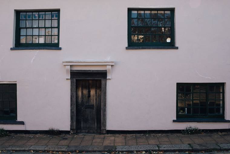 Rendered home near Neath — example finish